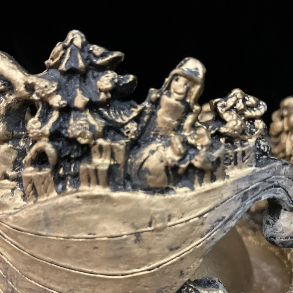 Vintage Christmas Santa Sleigh & Reindeer Bronze Tone Resin Table Candle Holder